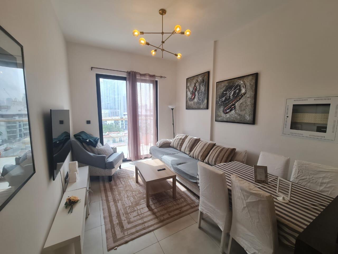 FULLY FURNISHED | VACANT NOW | MODERN LAYOUT