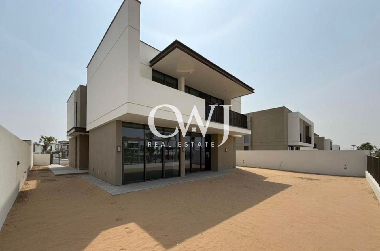 Best Layout | On The Park | Next to Amenities