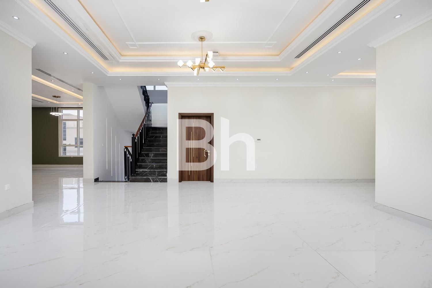 Luxury 6BR Villa | Private Pool | Prime Location