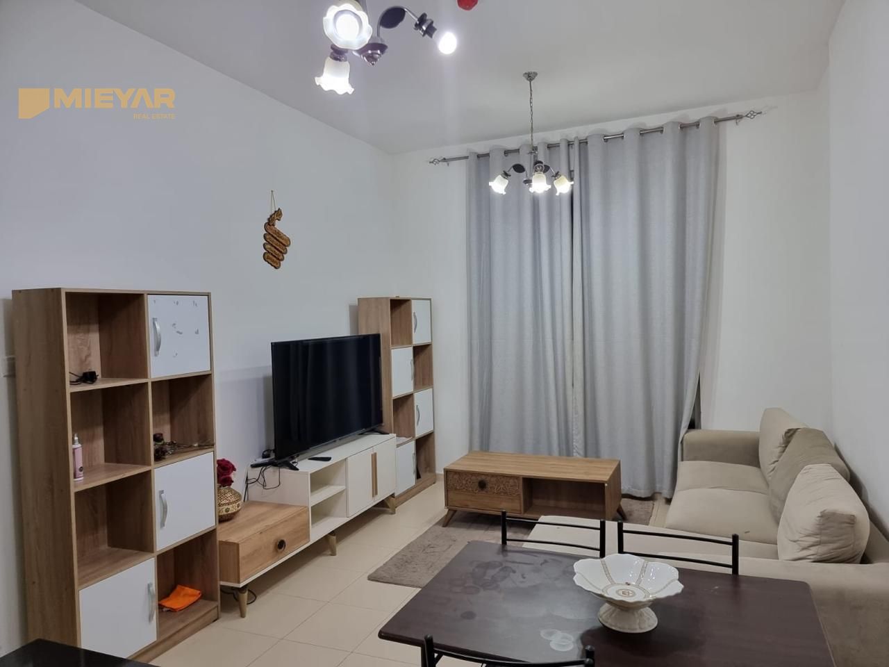 Apartment in Al Nuaimiya City Towers 3 - Ajman \\ Good price \\ 370,000 dirhams including parking \\ Good investment opportunity