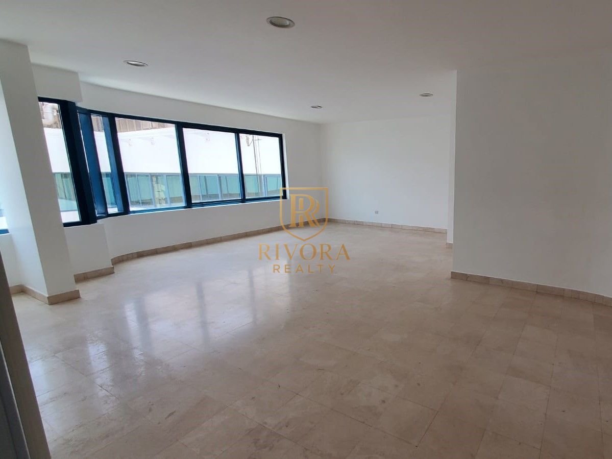 3 BHK I SEMI-FURNISHED I WATER AND CHILLER FREE