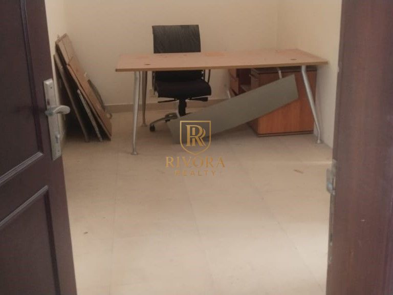 OFFICE I WITH OWN PANTRY AND TOILET I FITTED