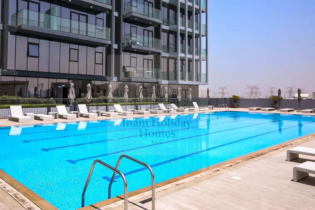 Sky-High Studio|Marina Skyline View | Bloom Tower