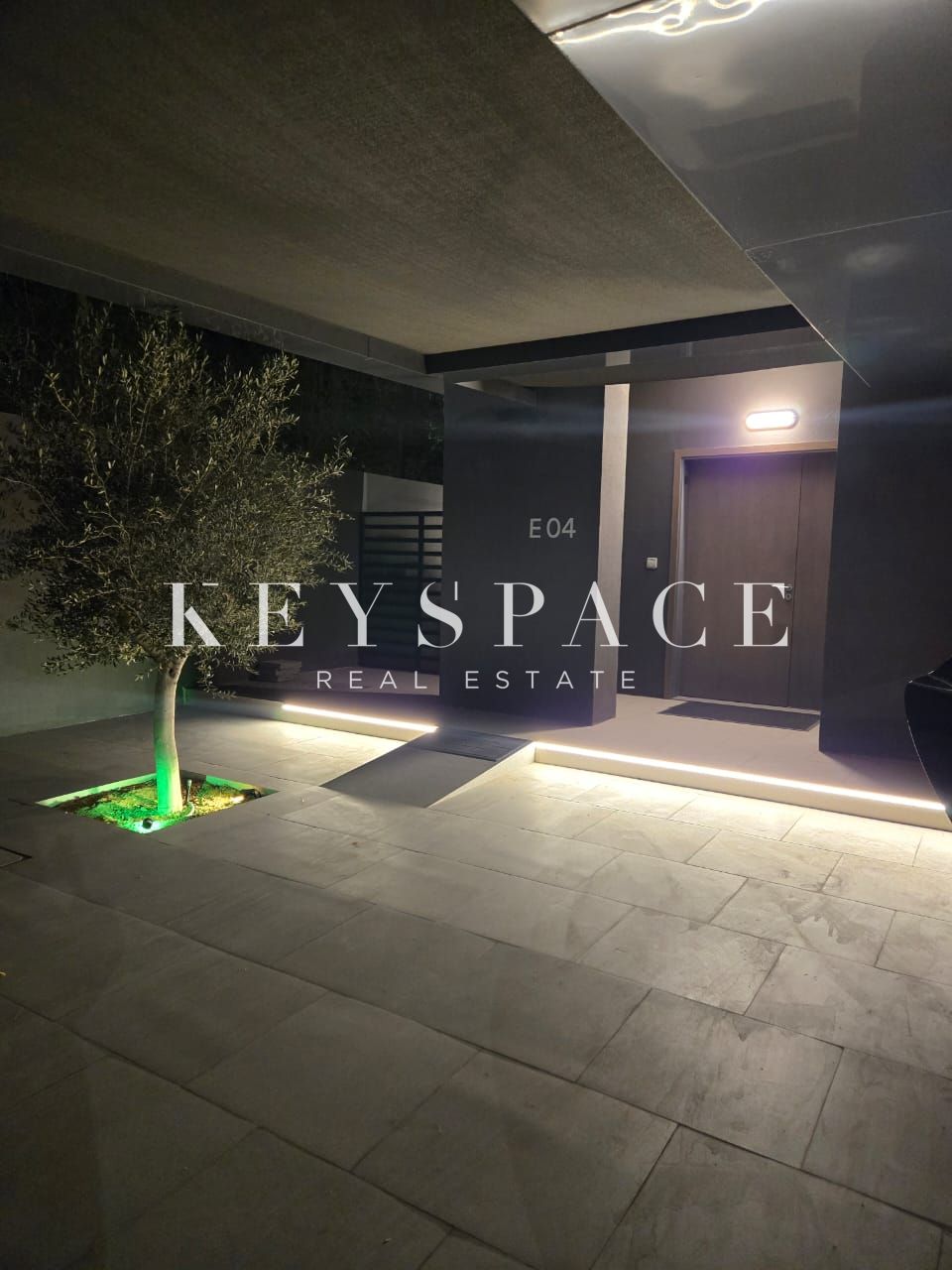Elegant Villa | Spacious 3-Bedroom Villa | Great Location | Resale