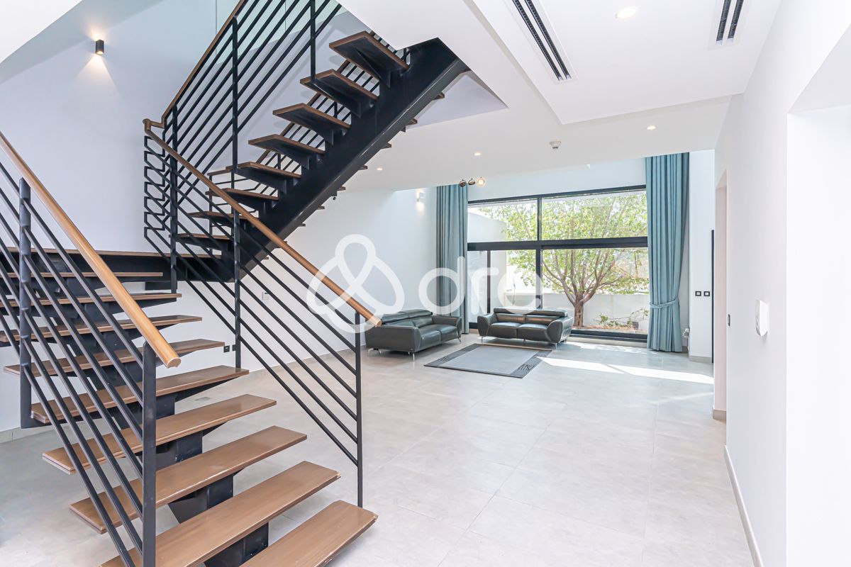 Luxurious 4BR+Maid | Prime Location | Call Now