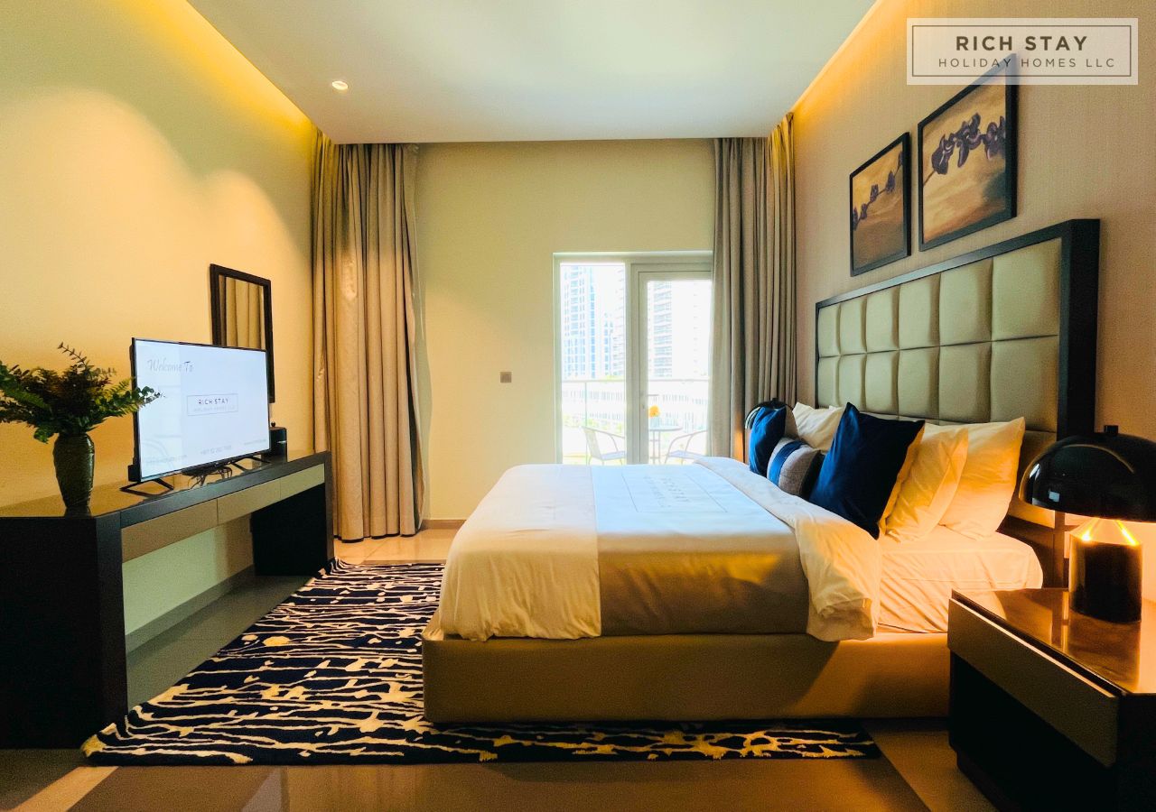 Studio | Fully-Furnished | Pool View | Central