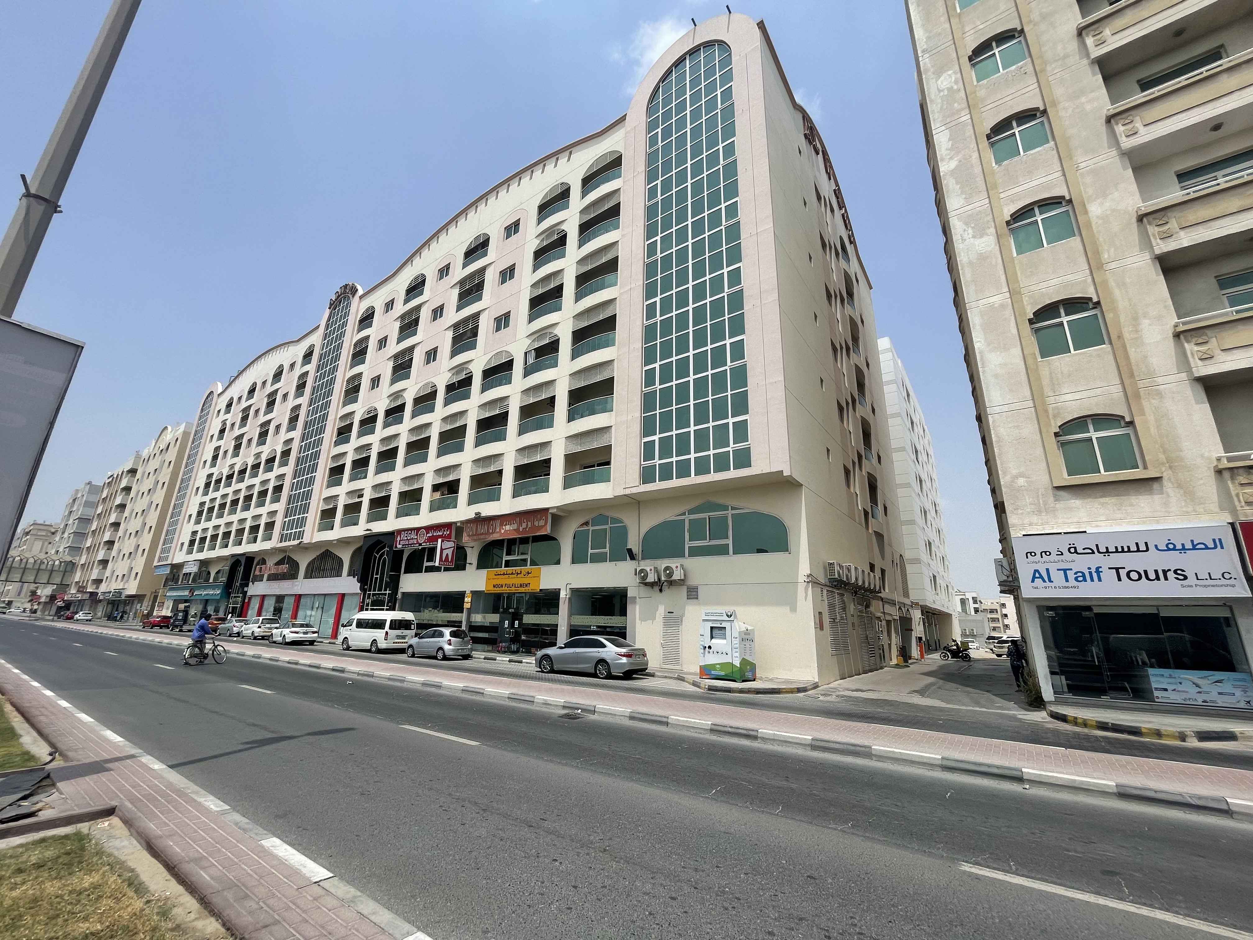 Amazing studio with balcony gym also prime lockion mehlia rood
