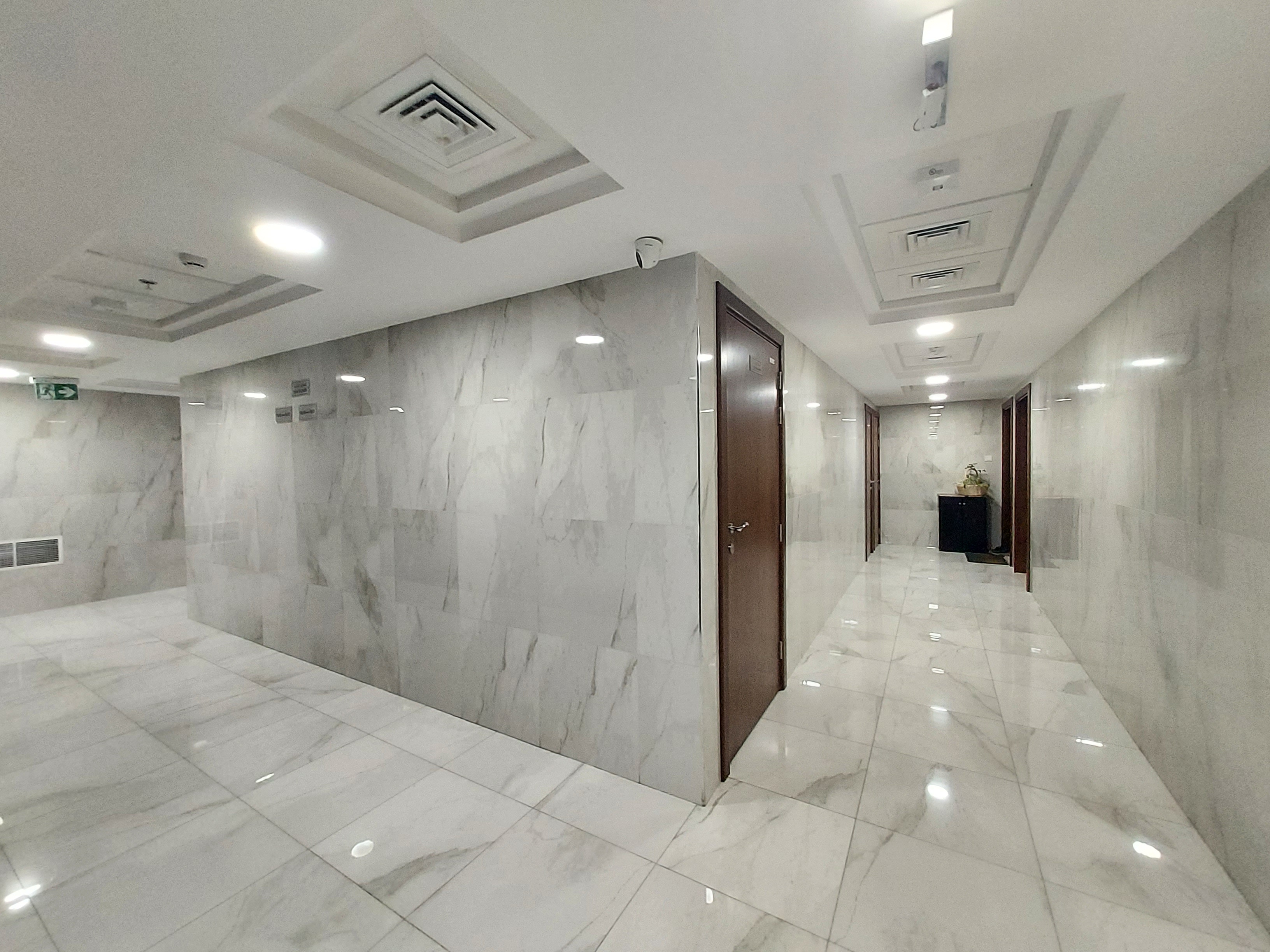 Amazing apartment with cover parking new motorcycle. Just second, shifting to washrooms.