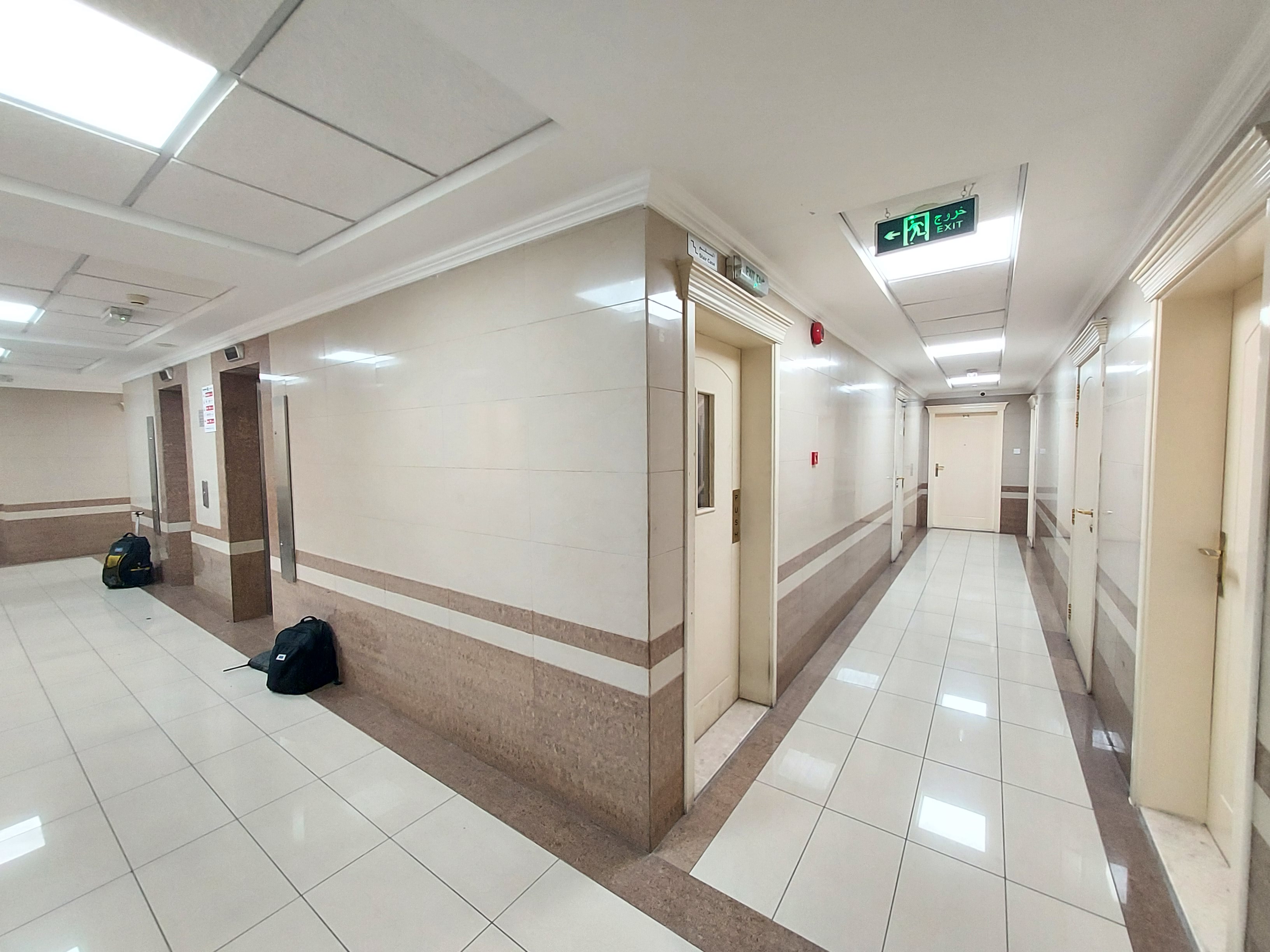 Lavish apartment one bedroom hall, close to moilaparek to washroom. By the baldra with cover parking with big horse and 20 days free only at 39000.