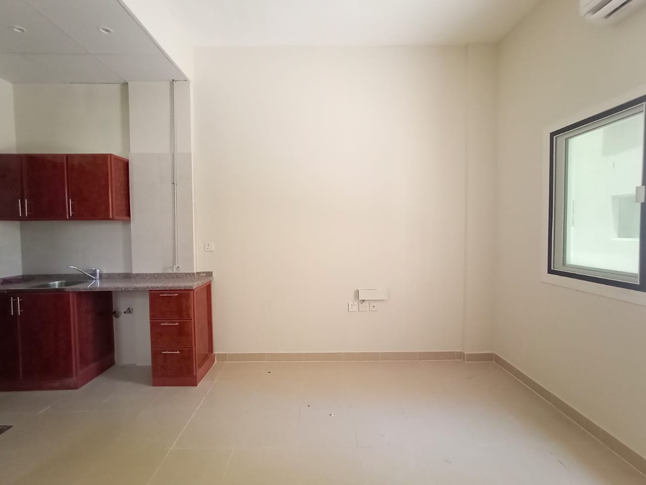 Limited Offer Spacious Studio [ Separate Kitchen ] Just 17k In Muwailah Sharjah
