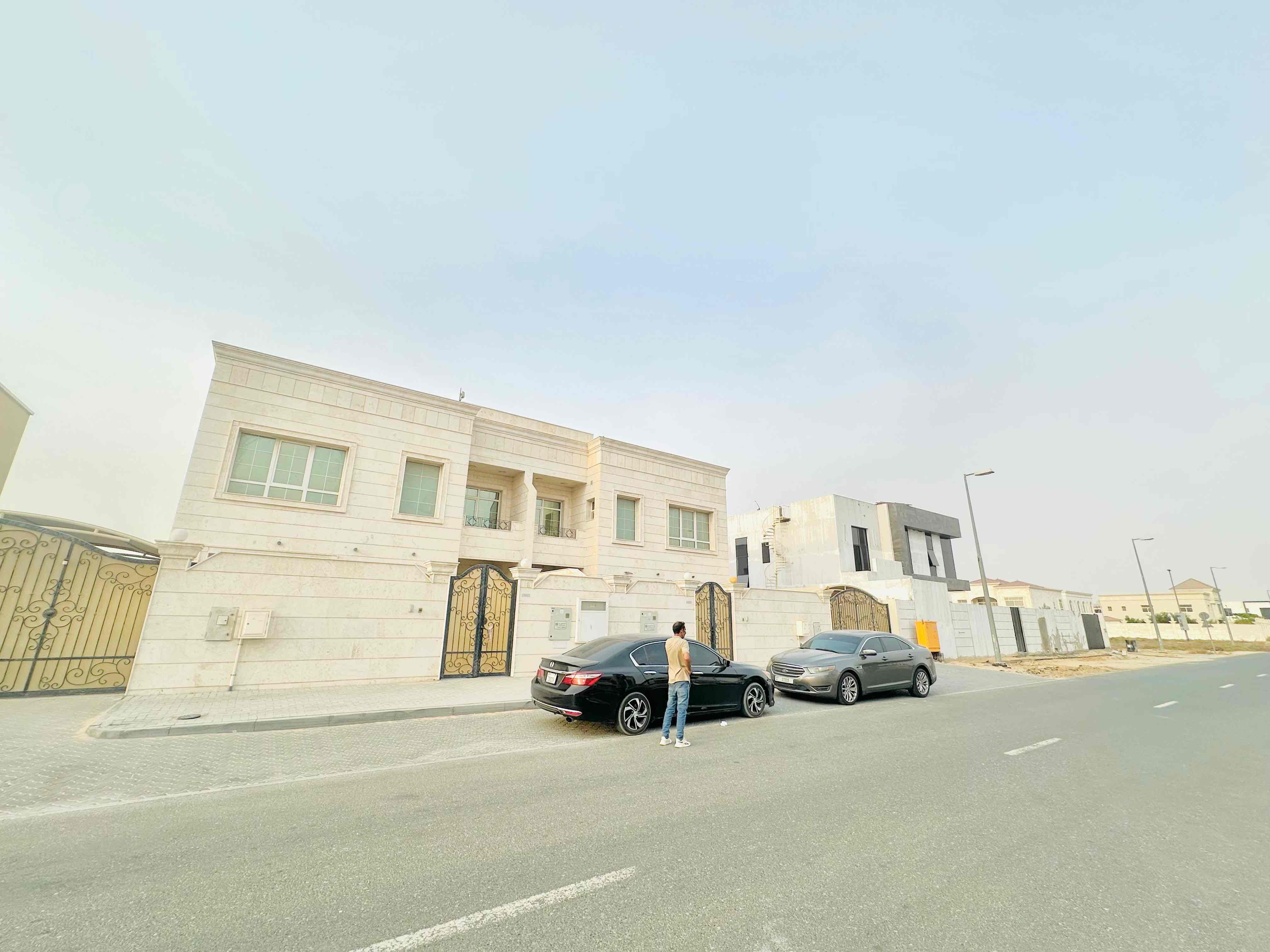 Like Brand New four Bhk Villa six washroom all master rooms with laundry room, room driver room cover parking and Al Hoshi