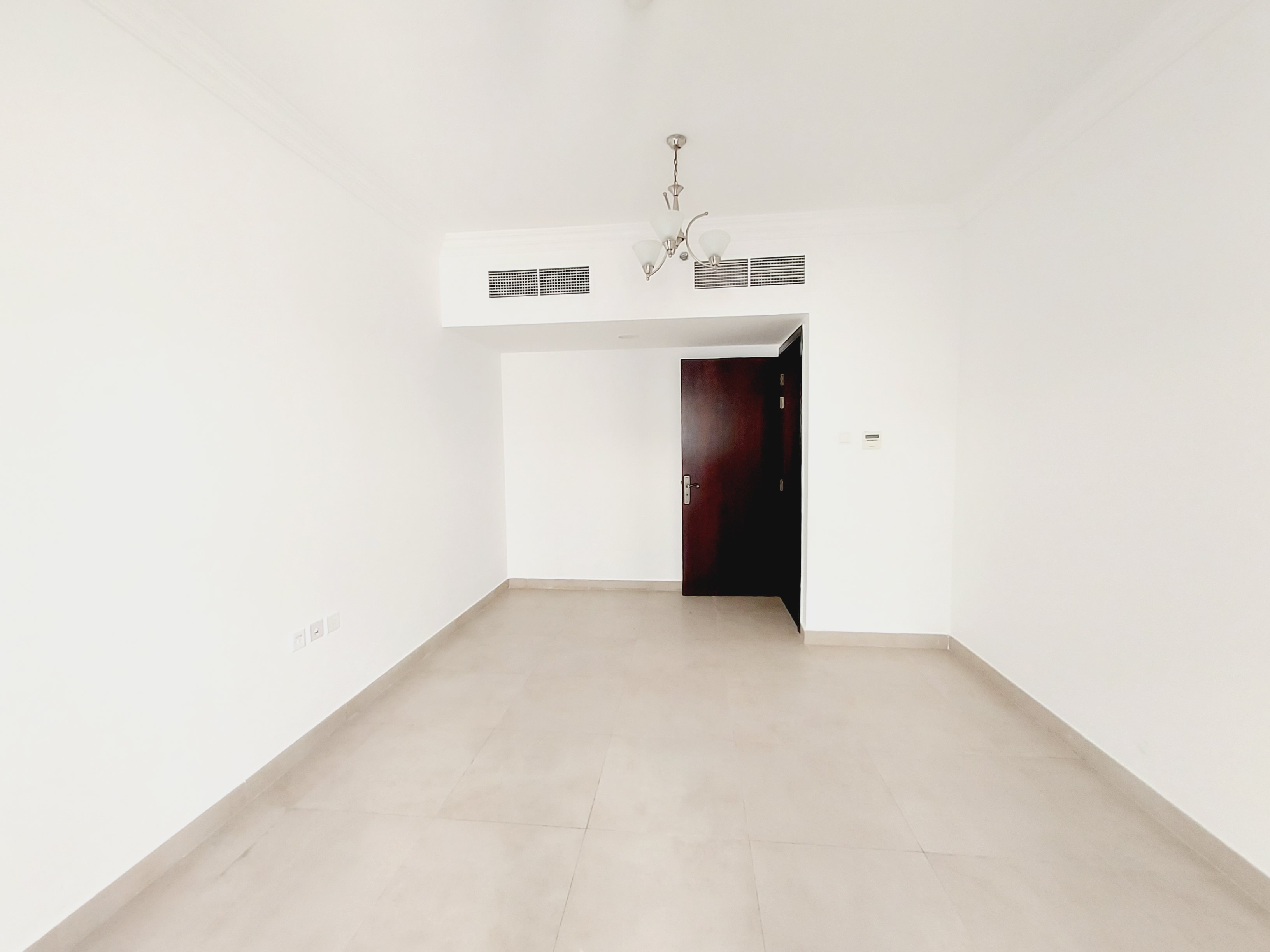 Amazing apartment one bedroom hall to washroom. Where to I go to avid balcony bar? Drop cover parking all of that is in 838000 and moela salja go.