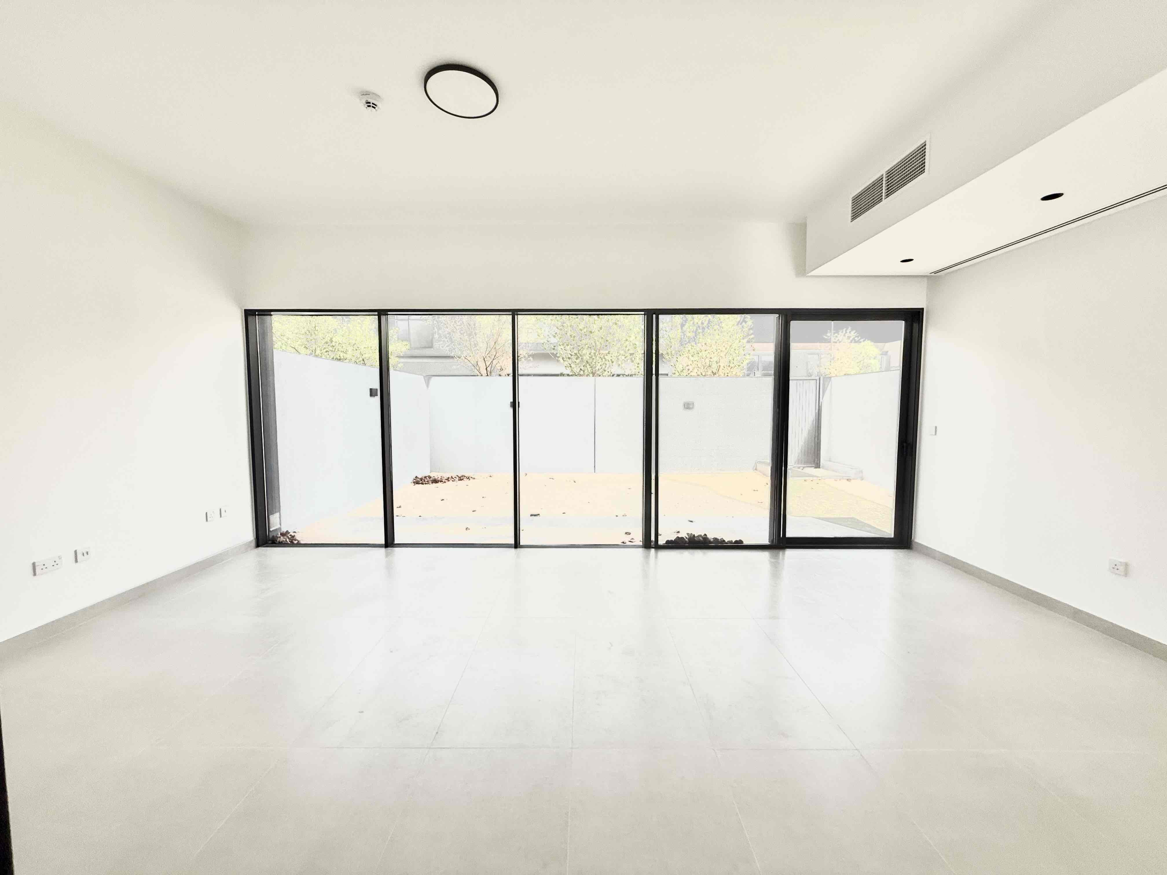 LUXURY 3BHK TOWNHOUSE 4WASHROOM MAID ROOM WALDROP BALCONY KAYA TALAL CITY