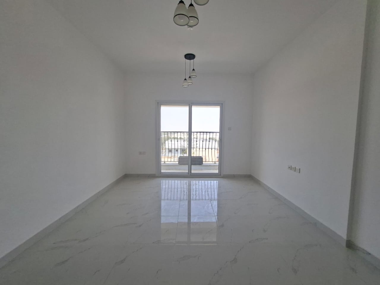 Brand new building in Al jada out sid 1bhk 2 washroom with master room with waldrop balcony parking prim location sharja