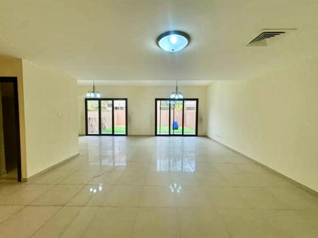 Amazing offer 4 badroom villa al zahia with maid room in just 180k