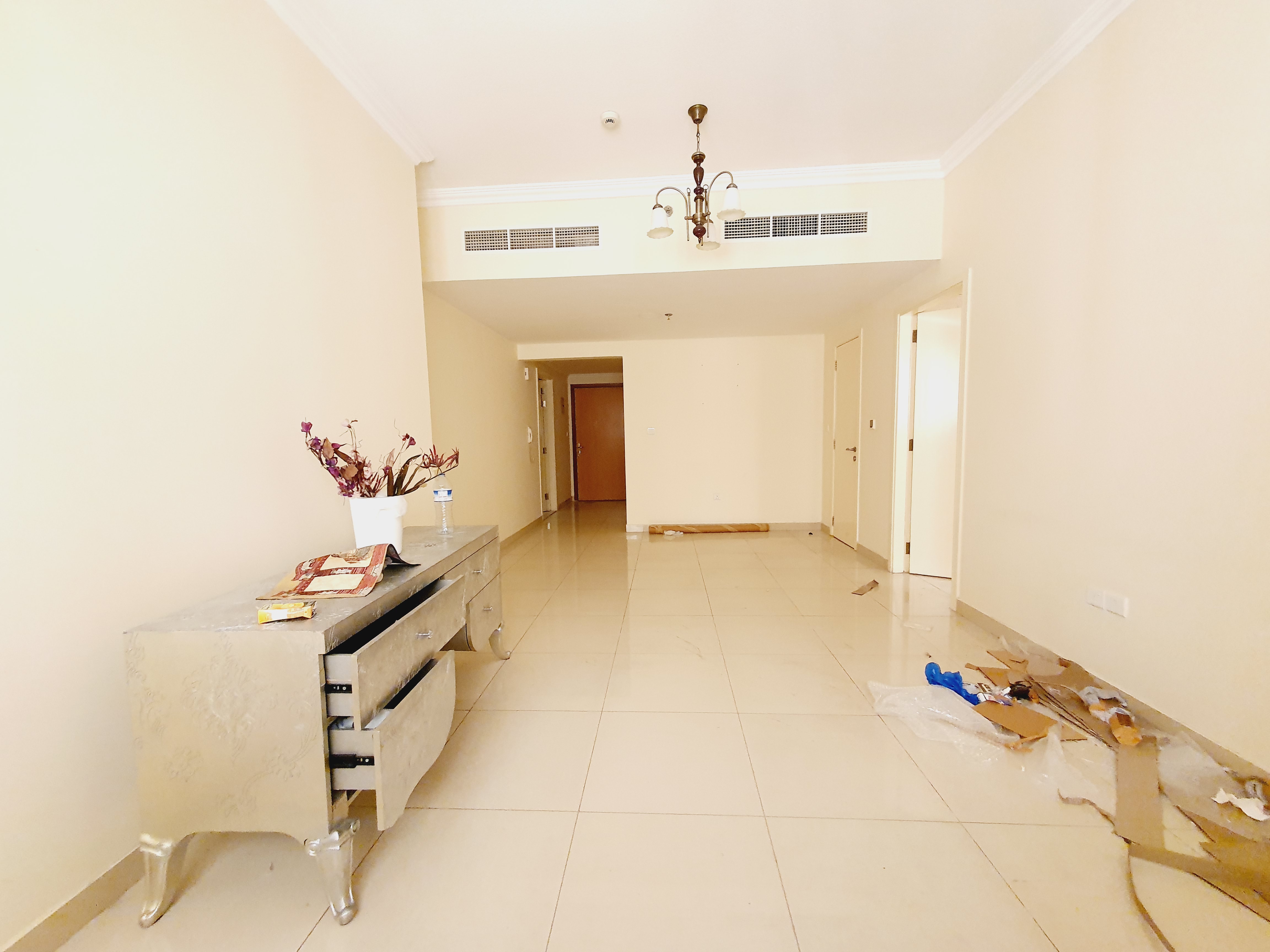 Specious 1bhk with 2 washroom very big apartment In New Muwaileh rent 37k