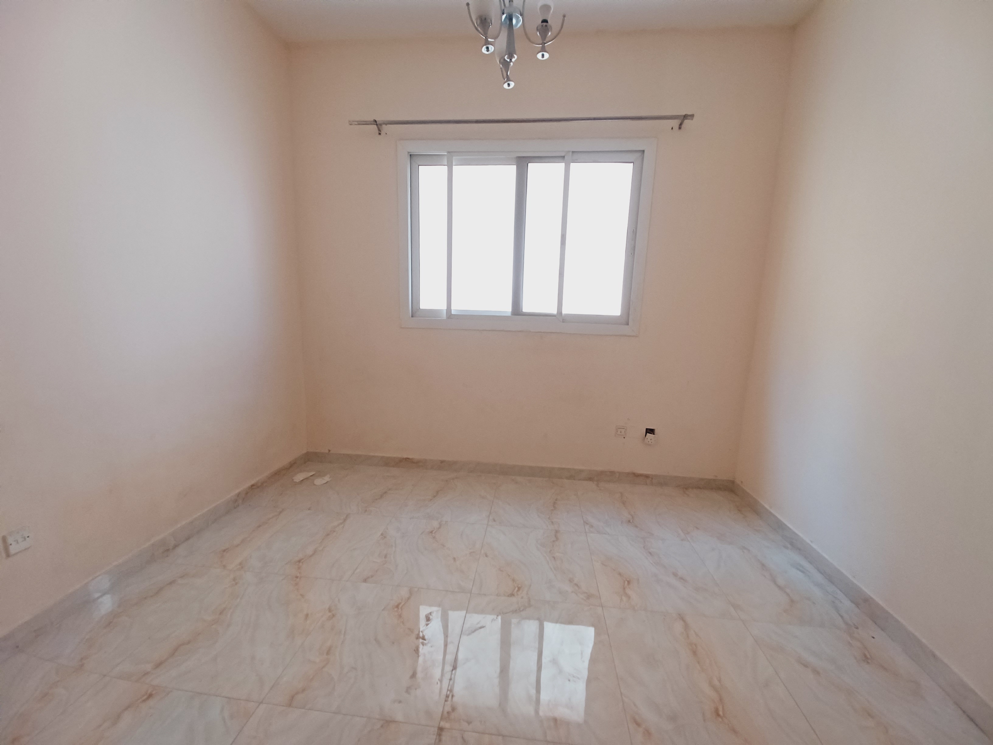 Limited Offer // No Deposit // 6 Chuque Payment //1bhk In Muwaileh Sharjah