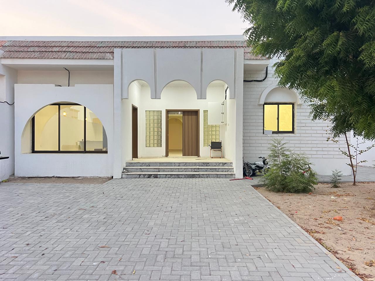 Lavish 3bhk villa for rent al falaj area sharjah
