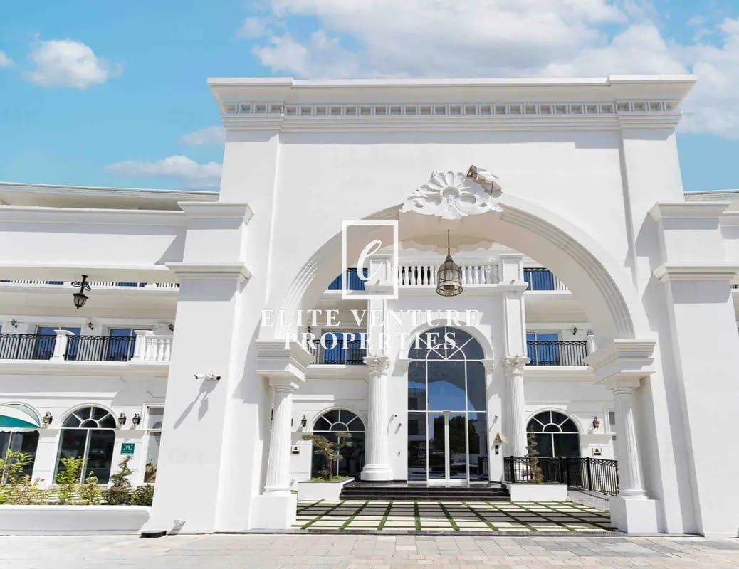 SPACIOUS RETAIL SHOP | PRIME LOCATION