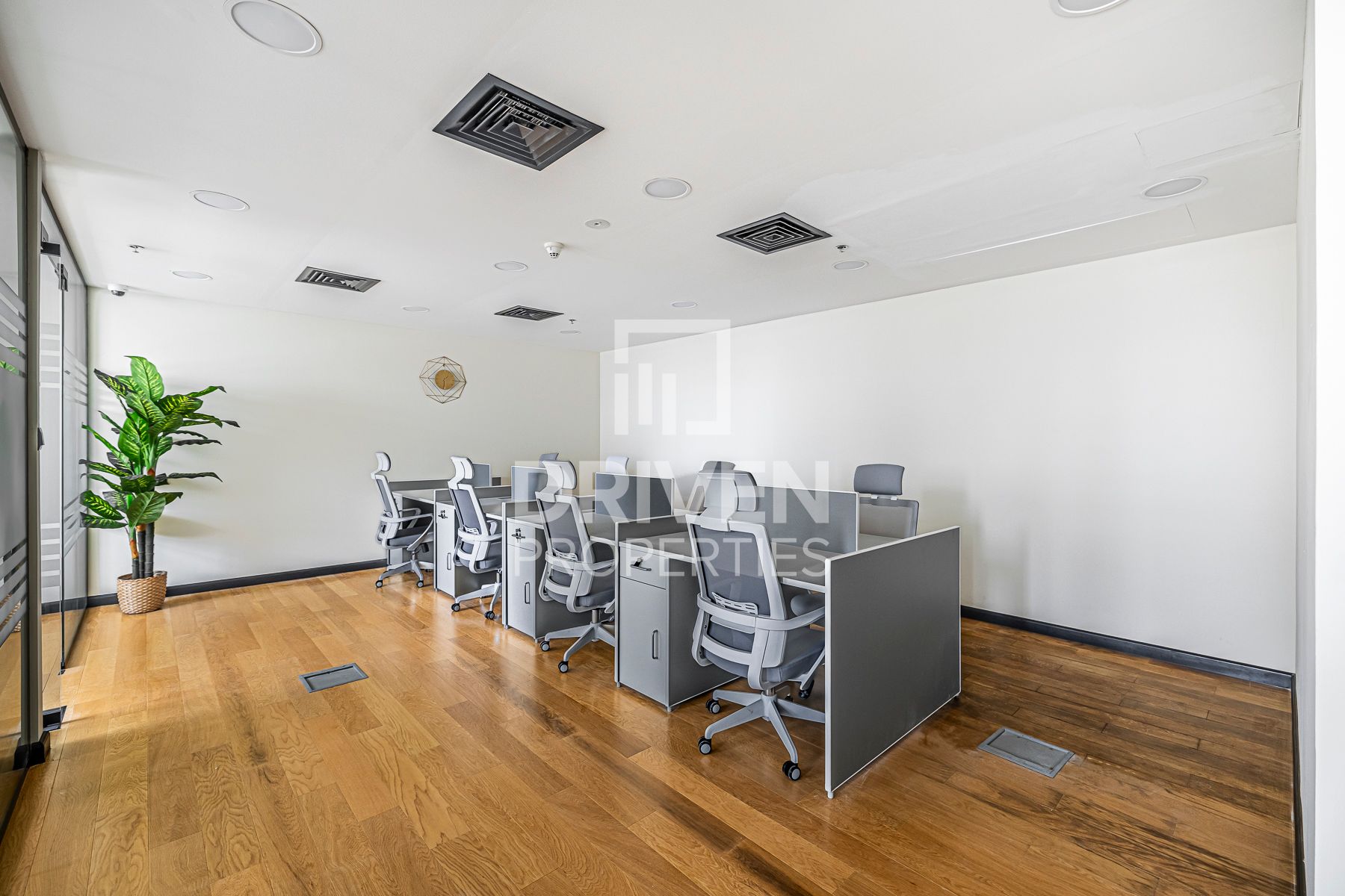 Vacant Office | Spacious | Prime Location