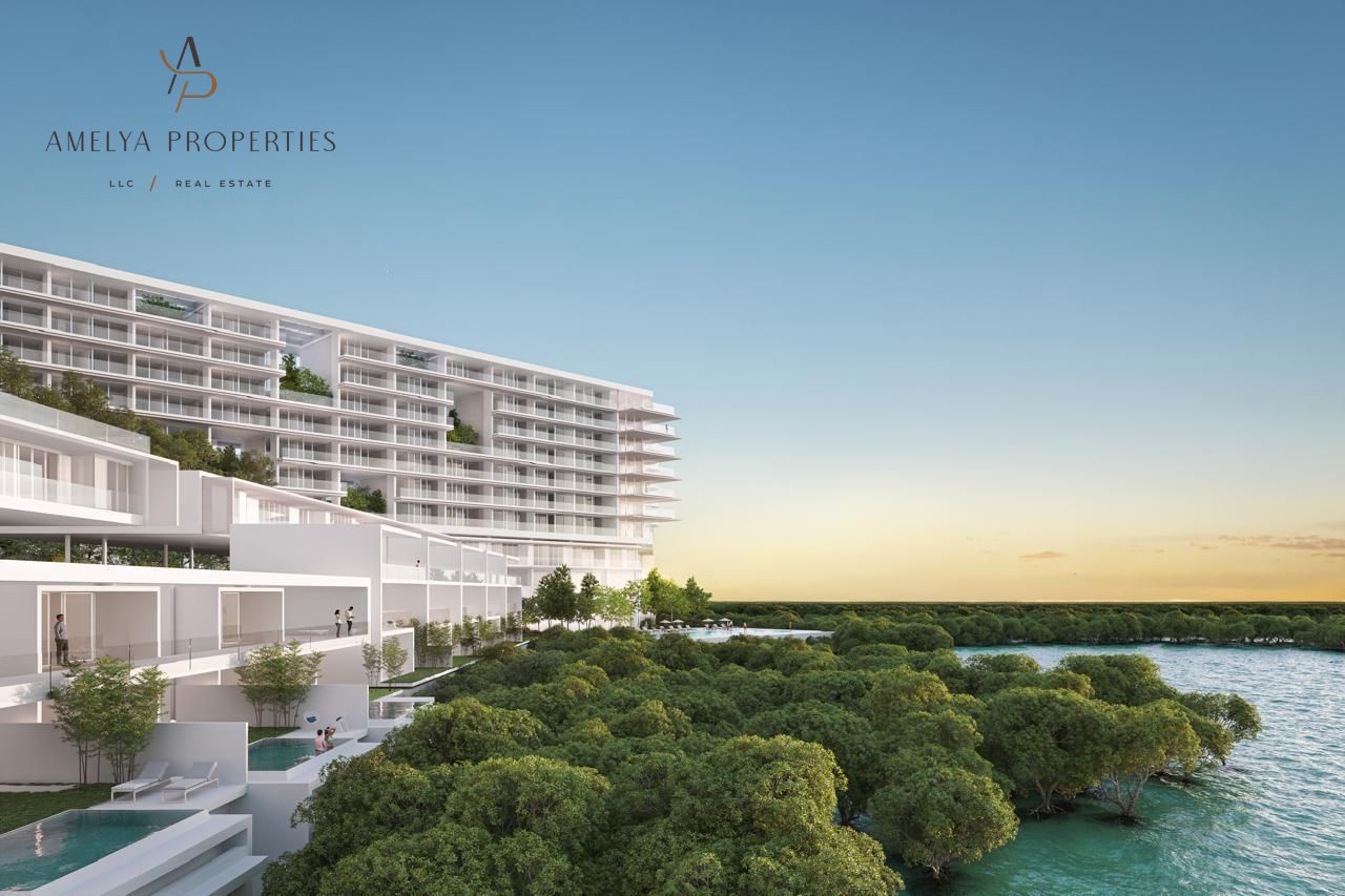 RESORT LIVING | GOLF COURSE | WATERFRONT APARTMENT