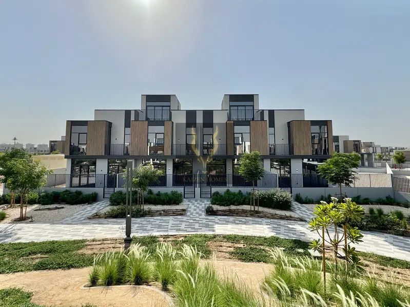 4BR + MAIDS + FAMILY ROOM / ON GREEN BELT / READY TO MOVE