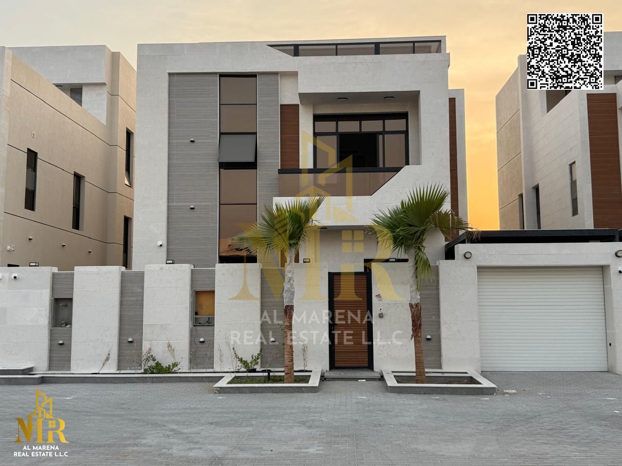 A great opportunity to own a luxury villa located in the heart of the distinguished Bahia area at an attractive price, including electricity, water an