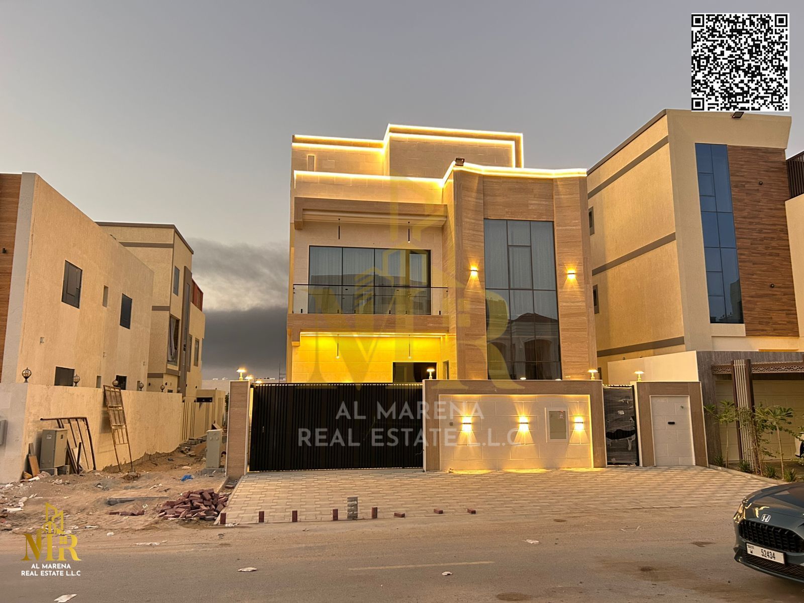 For sale in Al Bahia, Ajman, two floors and a roof, all-inclusive. A luxurious and distinctive villa with high-end finishes and first-class materials,