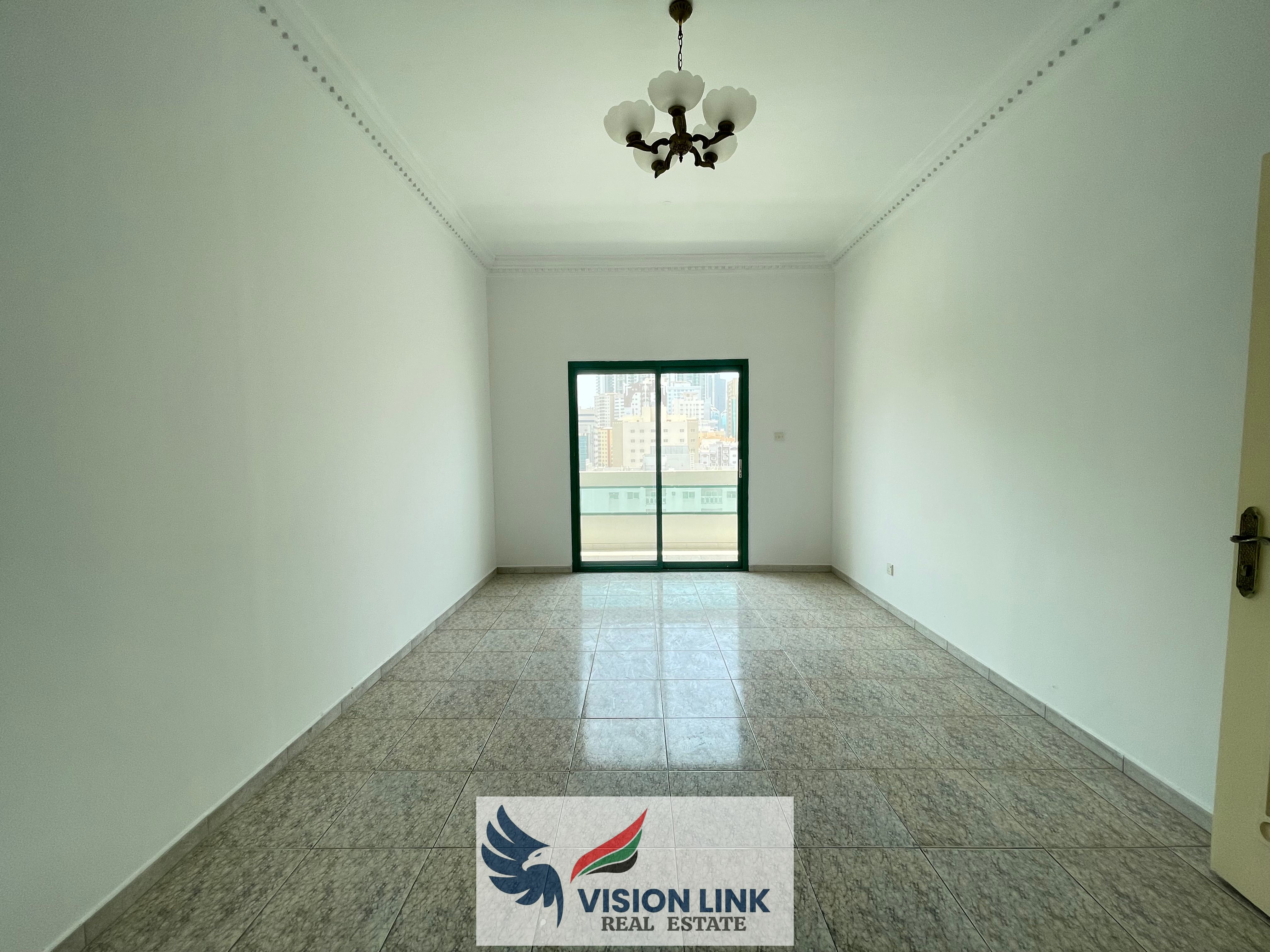 Lavish 1 bhk with balcony with gym free on prime location