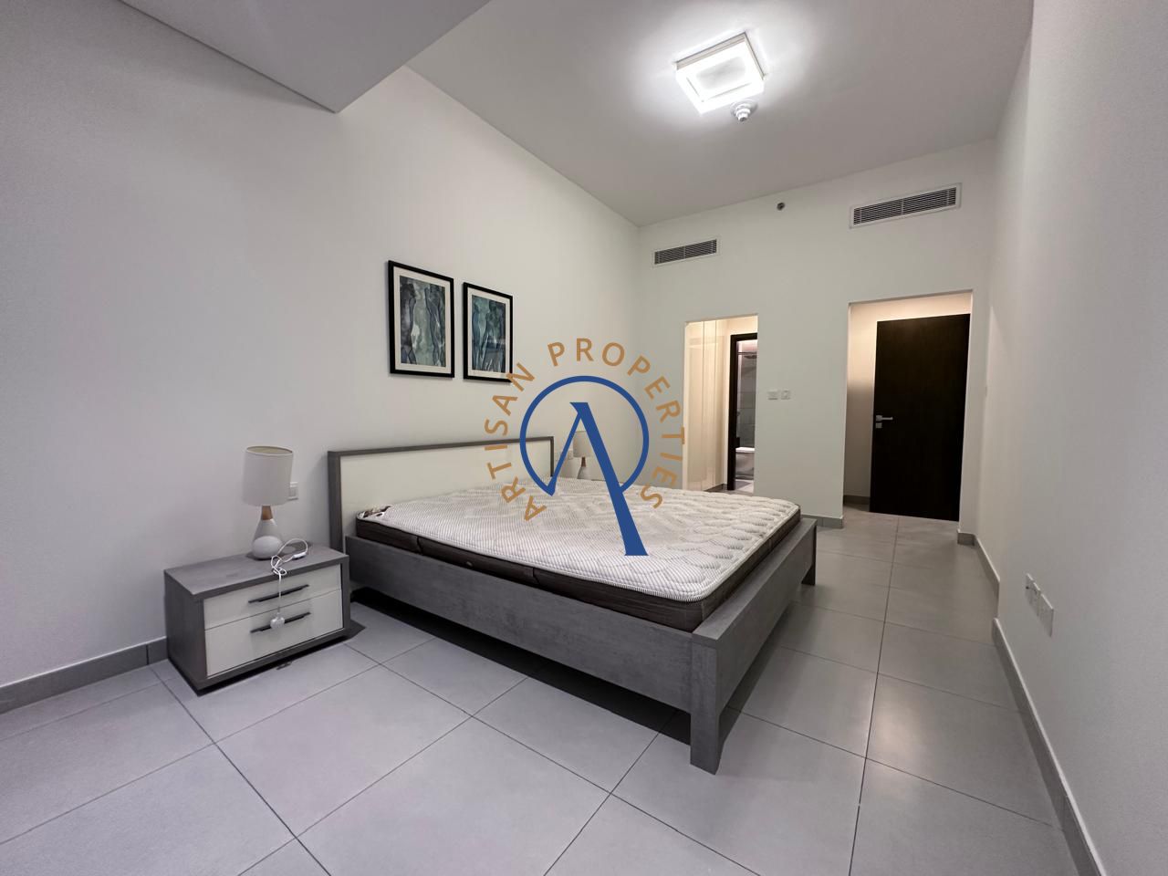 SPACIOUS UNIT | BEST LAY OUT | READY TO MOVE IN