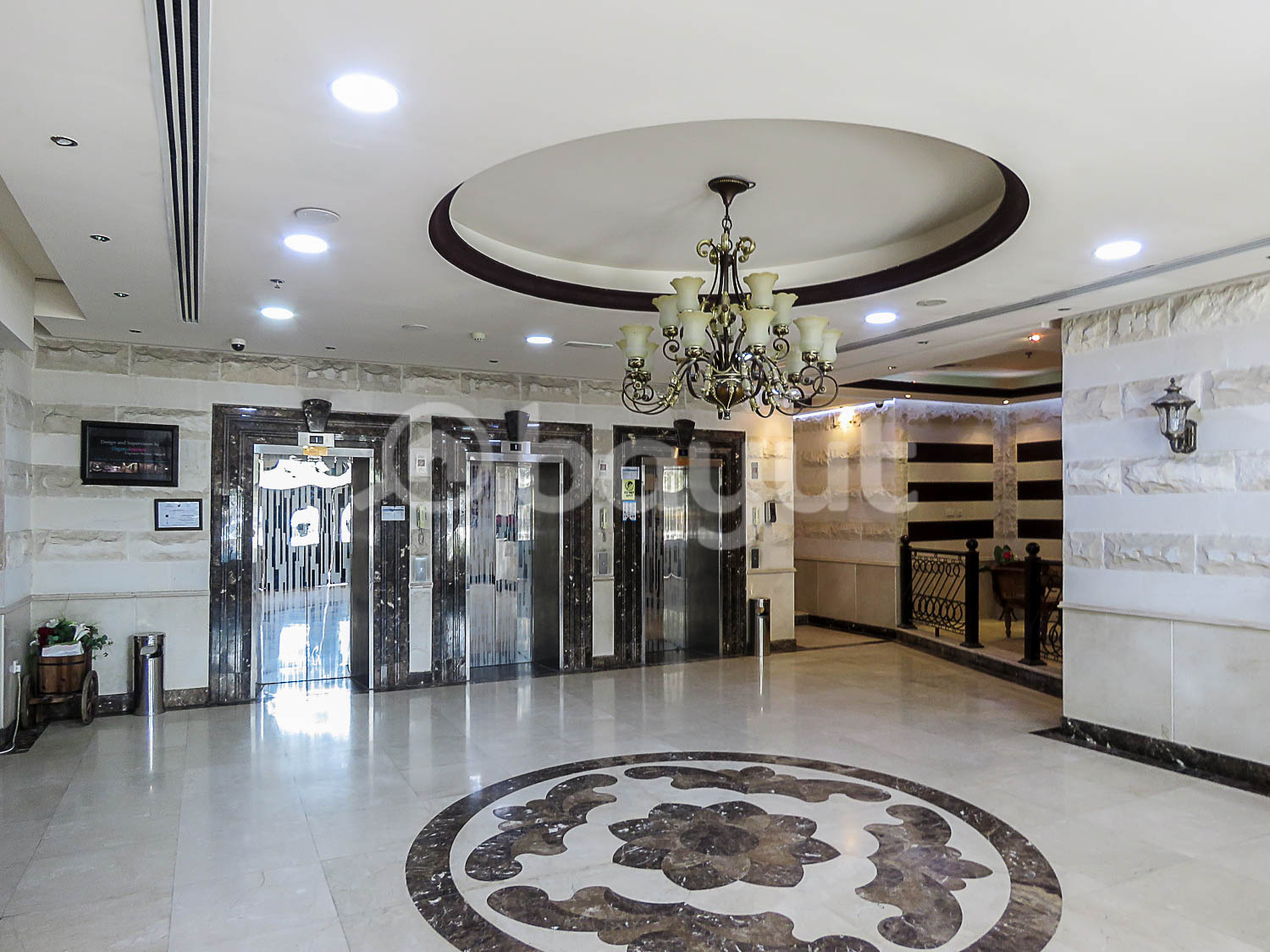 3-Bedroom Apartment for Rent in Al Khaleej Plaza Building – 1 Month Free – Perfectly Priced
