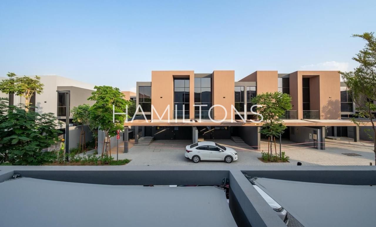 Premium Smart Villa | Cycling Tracks | Resale