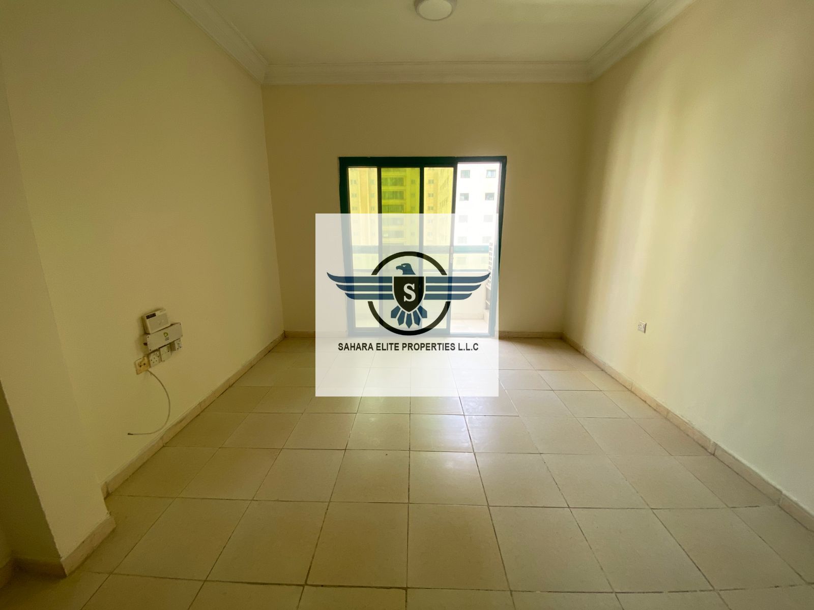 2bhk in offer price with 1 month free close to share center