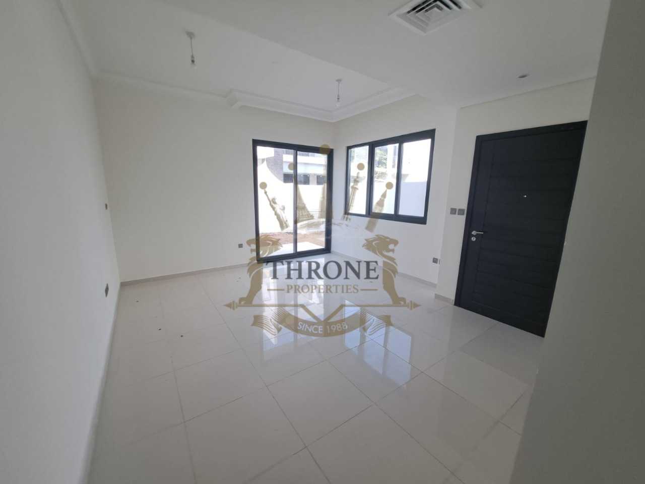 Vacant | R2-EM | B2B | Spacious Layout