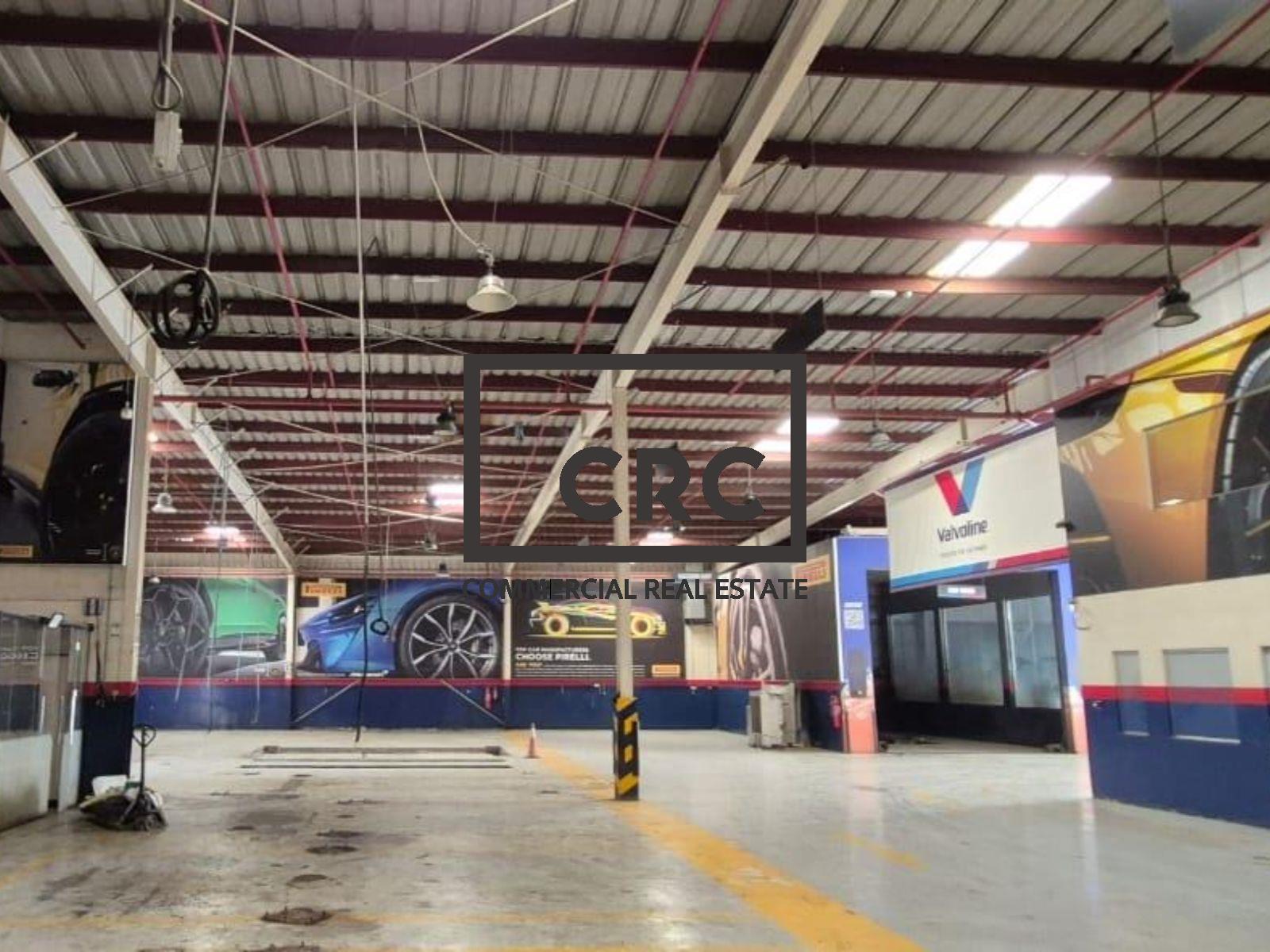Road Facing | Car Service Center | 250KW Power