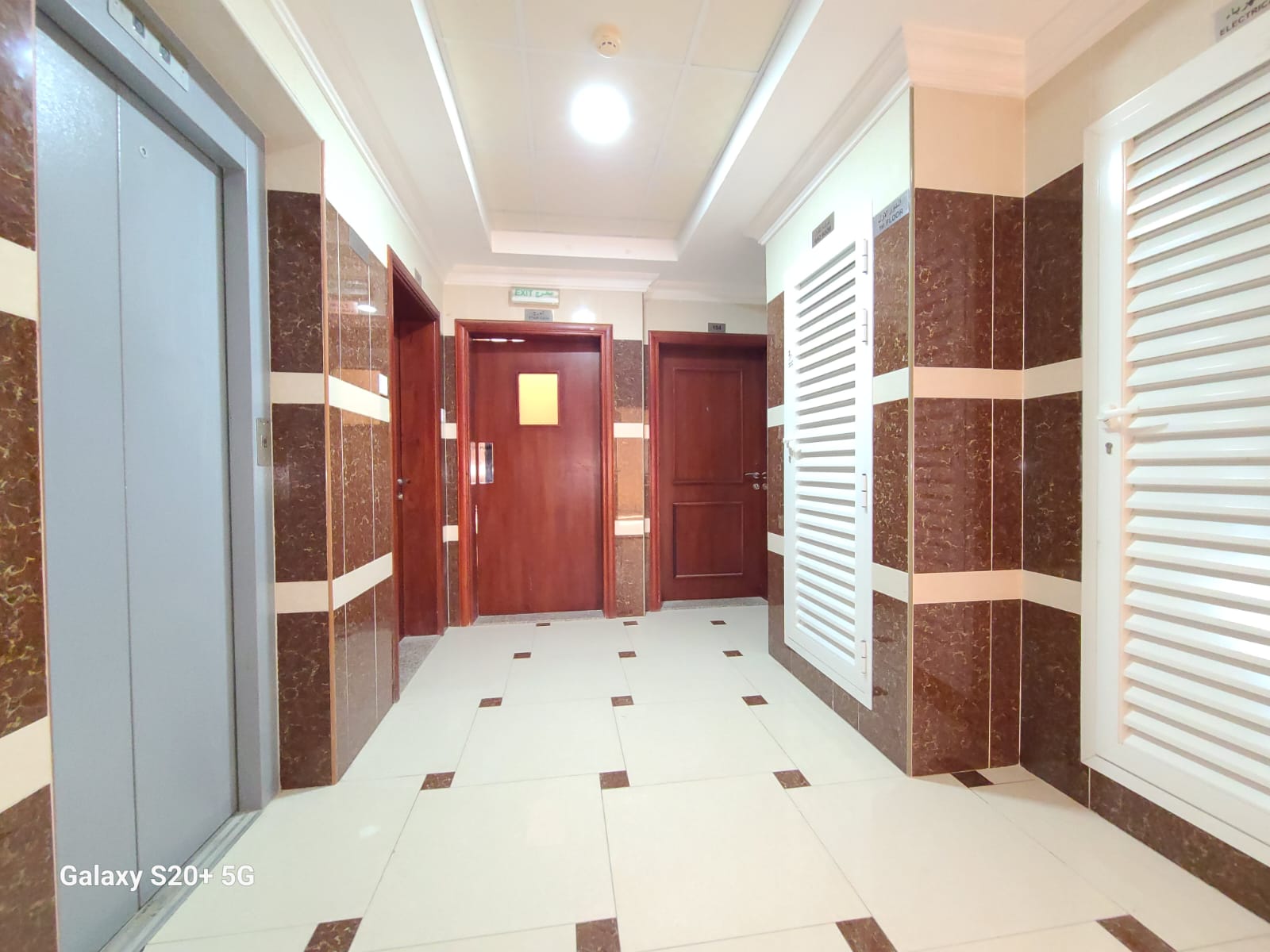Luxury 1BHK rent just 28k available location Muwaileh sharjah