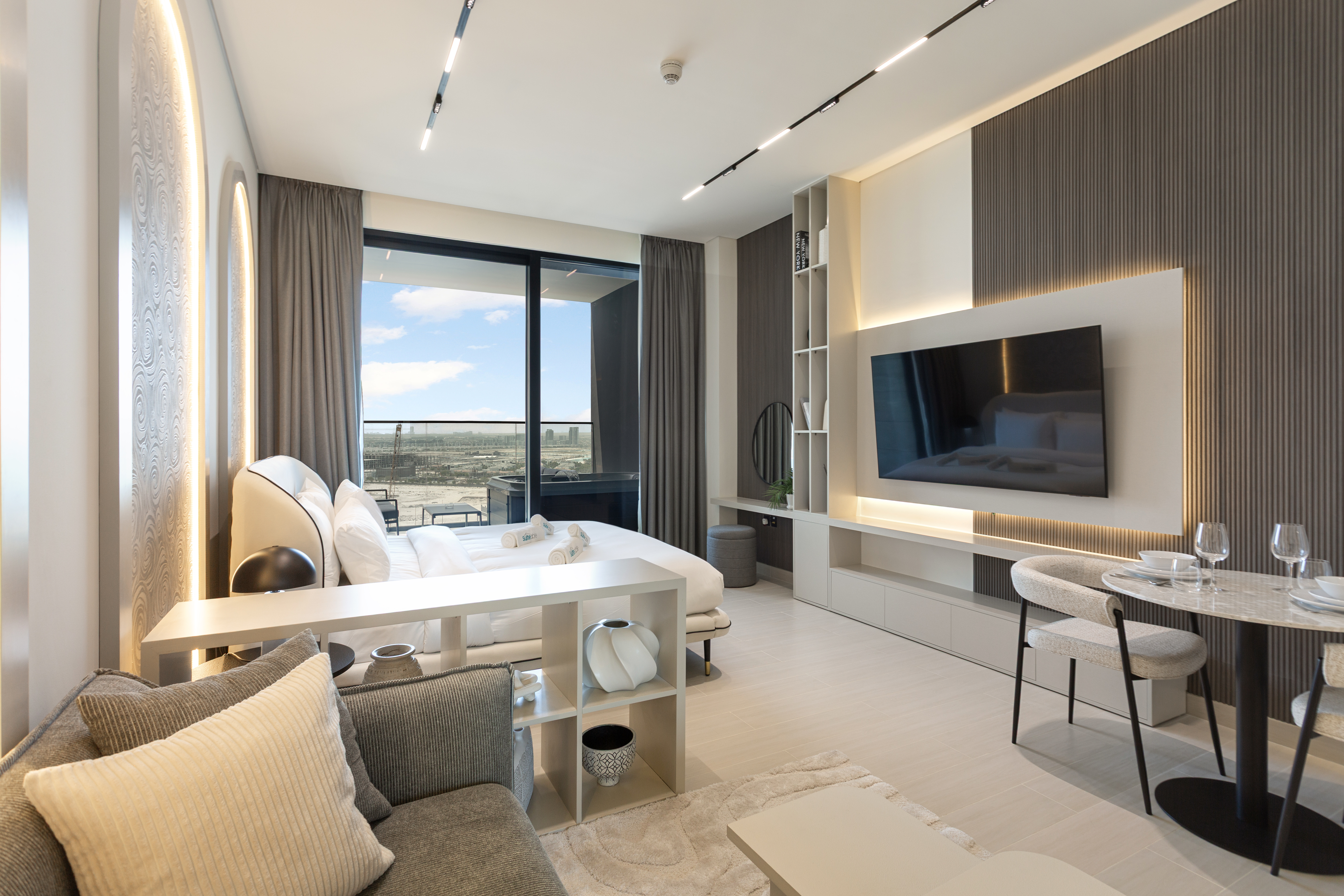 Exclusive Studio in Trillionaire | Private Jacuzzi | Sauna & Steam | All Bills Included