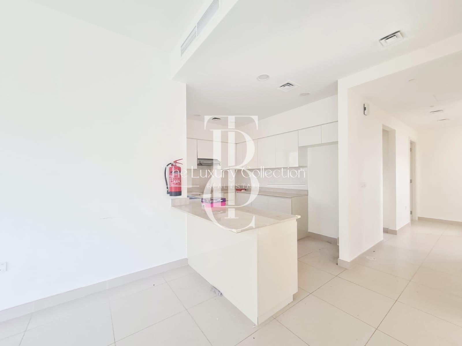 Unfurnished | Vacant | Landscaped | Type 3E
