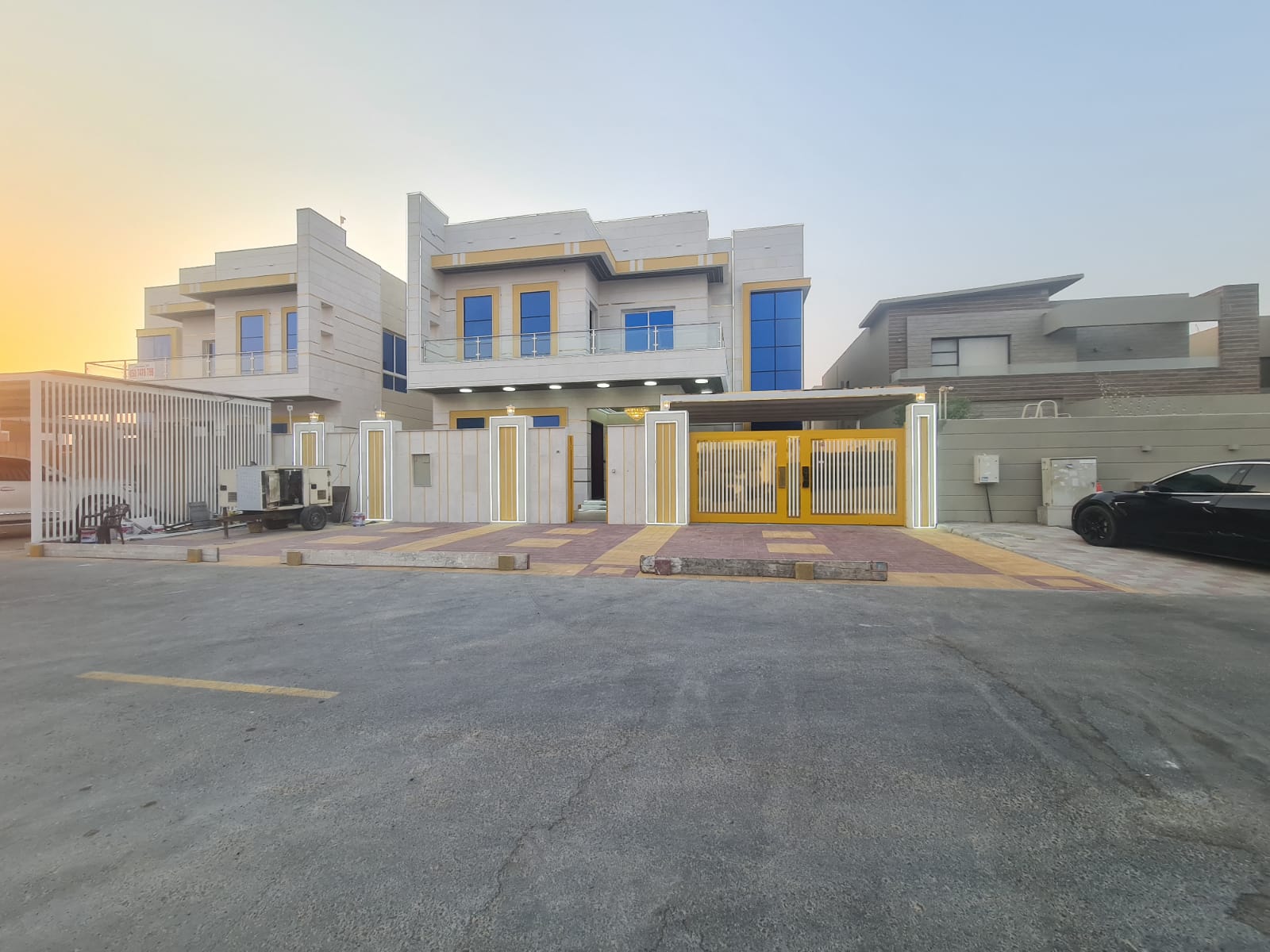 New villa, super deluxe finishing,large area