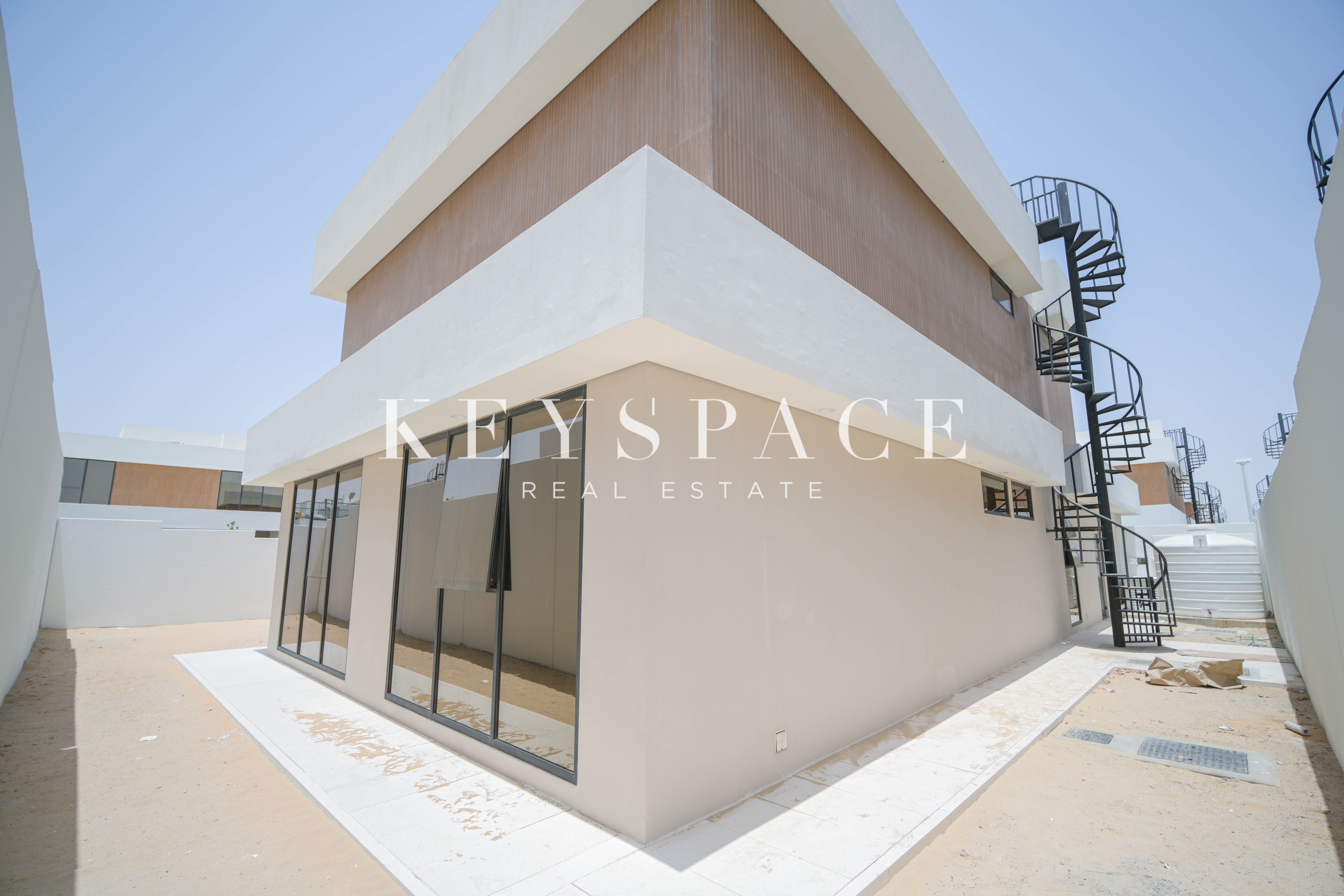 Elegant Design | Ready 3-Bedroom Corner Villa | One of the Largest Layouts | Golden Visa Eligible