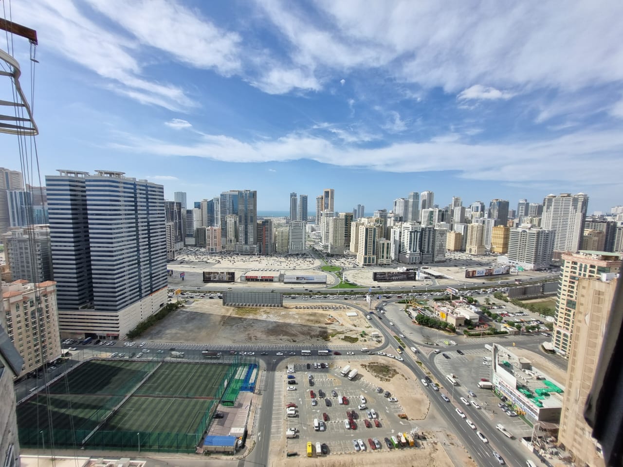 30K,32K,1 CHEQ 33K 34K 4/6 CHEQS 1 BR HALL APARTMENT FOR RENT WITH BALCONY OPPOSIT AL NAHD PARK 0N SAME LINE LULU ON RTA BUS STOP F24 TO STADIUM METRO