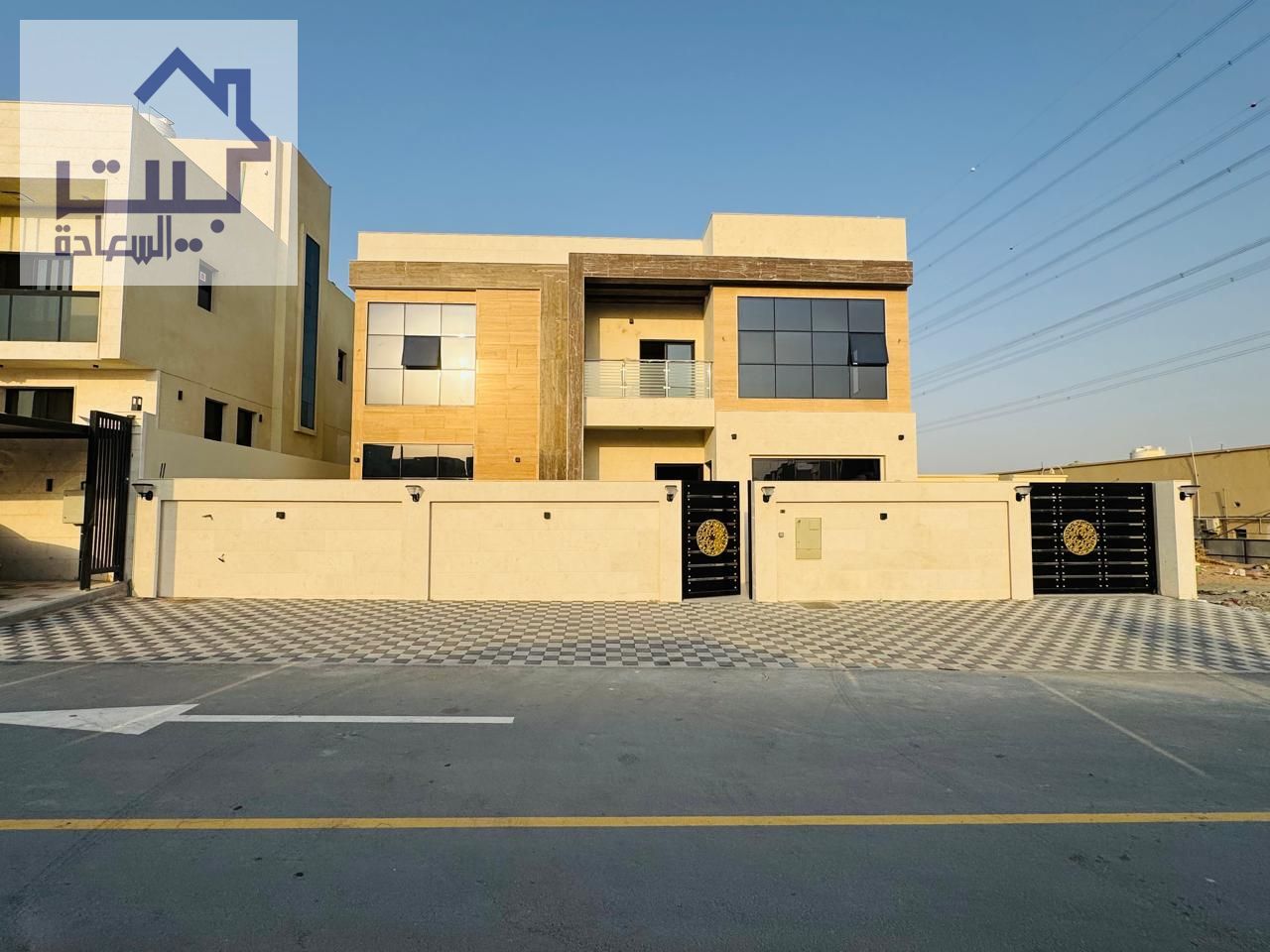 Luxury villa for sale in Al Yasmeen - modern design and spacious living spaces! An elegant villa with a modern design and integrated amenities, offeri