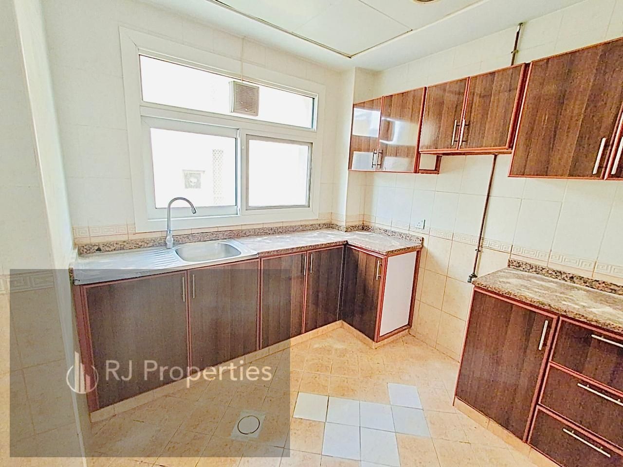 1 bhk apartment - bright - family building - Near to school area - Easy access for Dubai