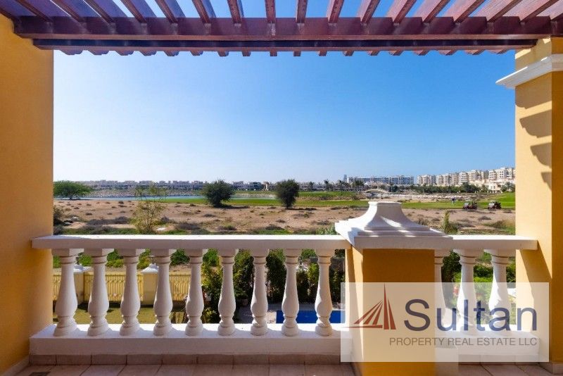 Upgraded Fully Pool/ Beach/Mall Access Lagoon View