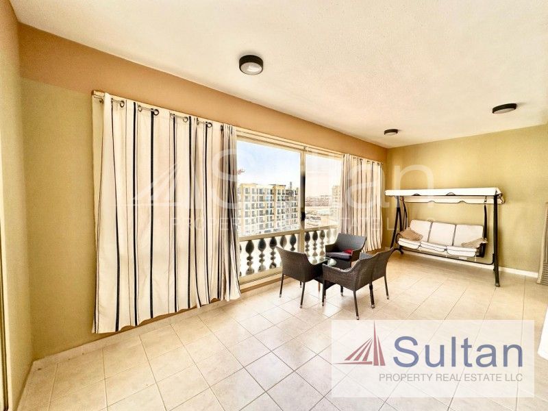 Stunning High Floor 2 Bed Upgraded Sea/Pool Access