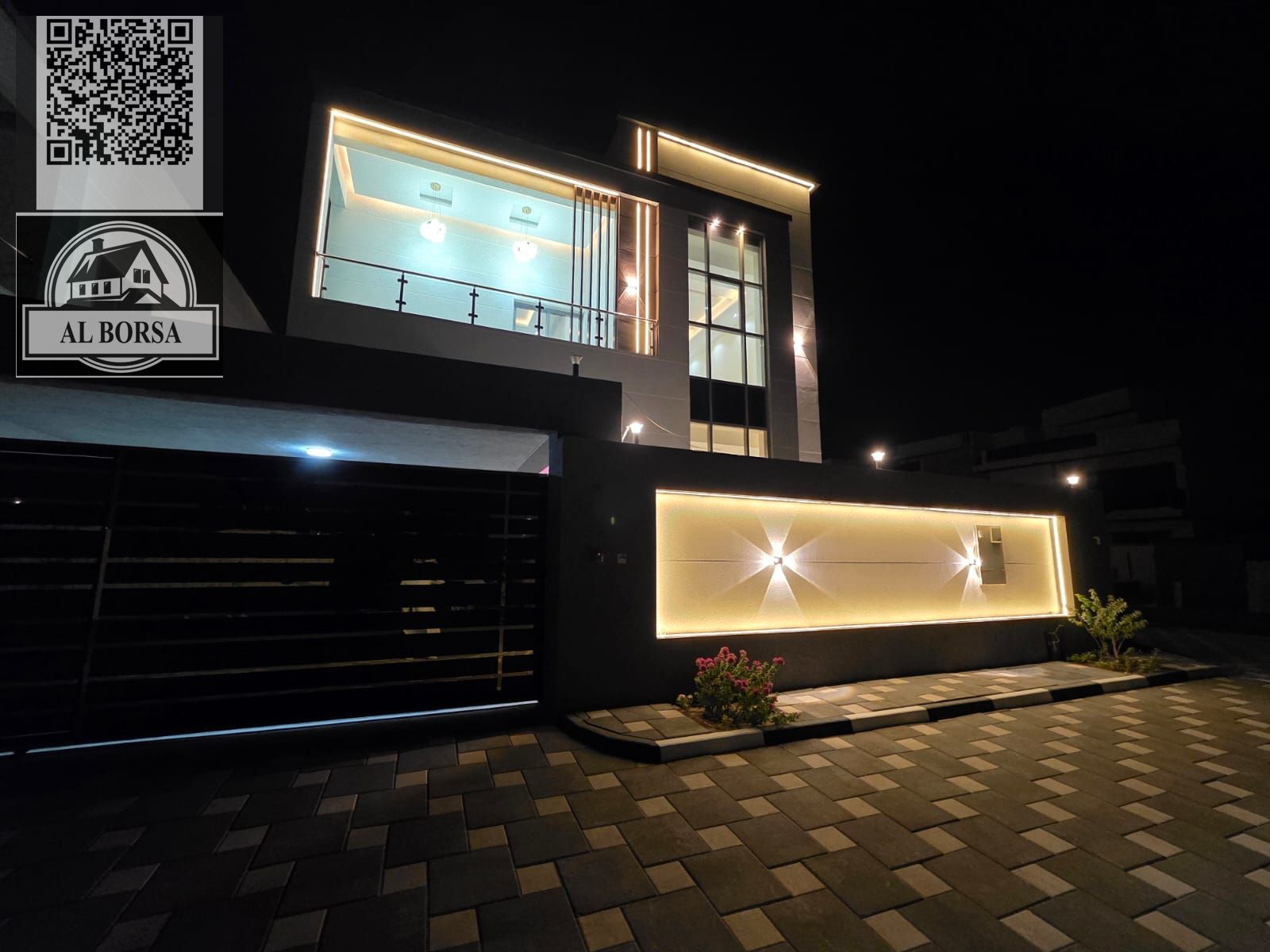 A golden opportunity to own a luxurious villa in the heart of Ajman - Al Helio Corner on two streets 4 spacious master bedrooms equipped with