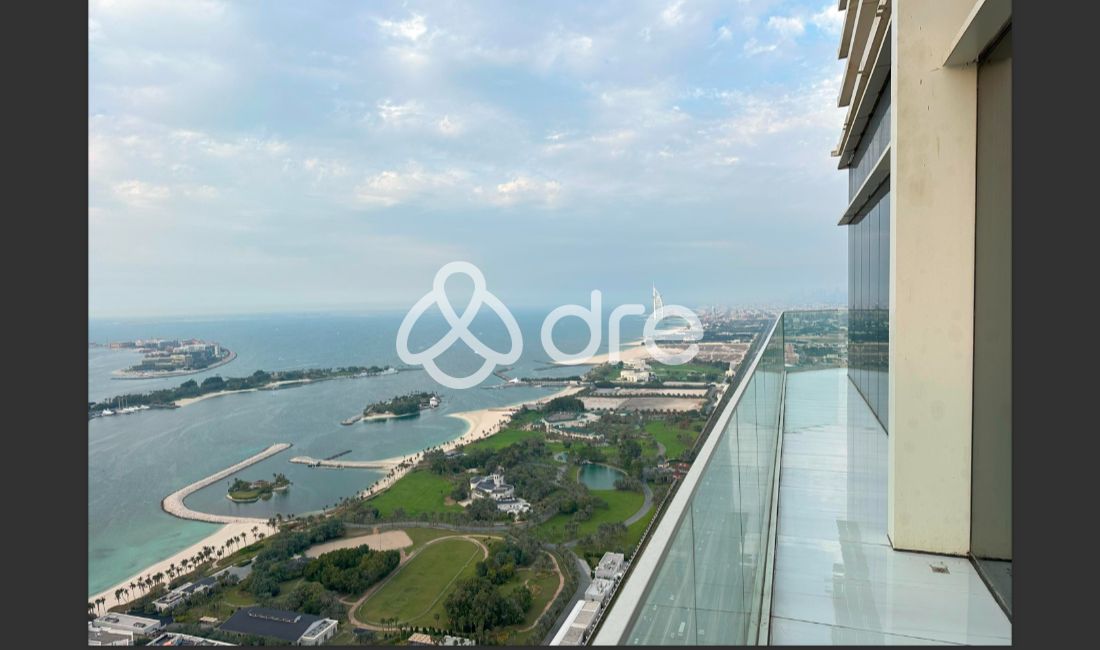 Fully Furnished | 4 beds + M | Palm view | Vacant