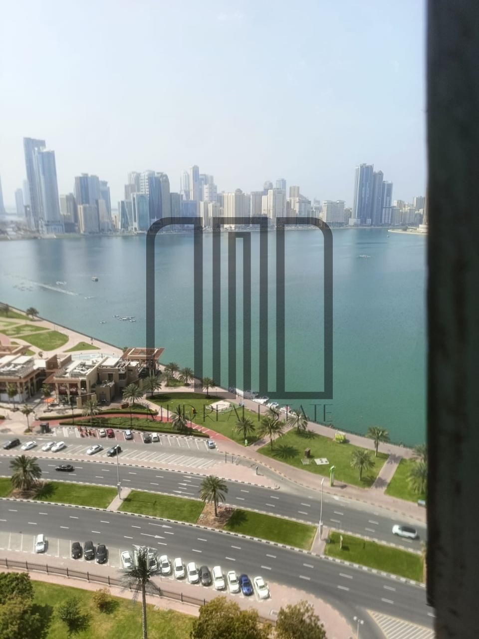 Spacious Office with Direct Sea View – Great Location