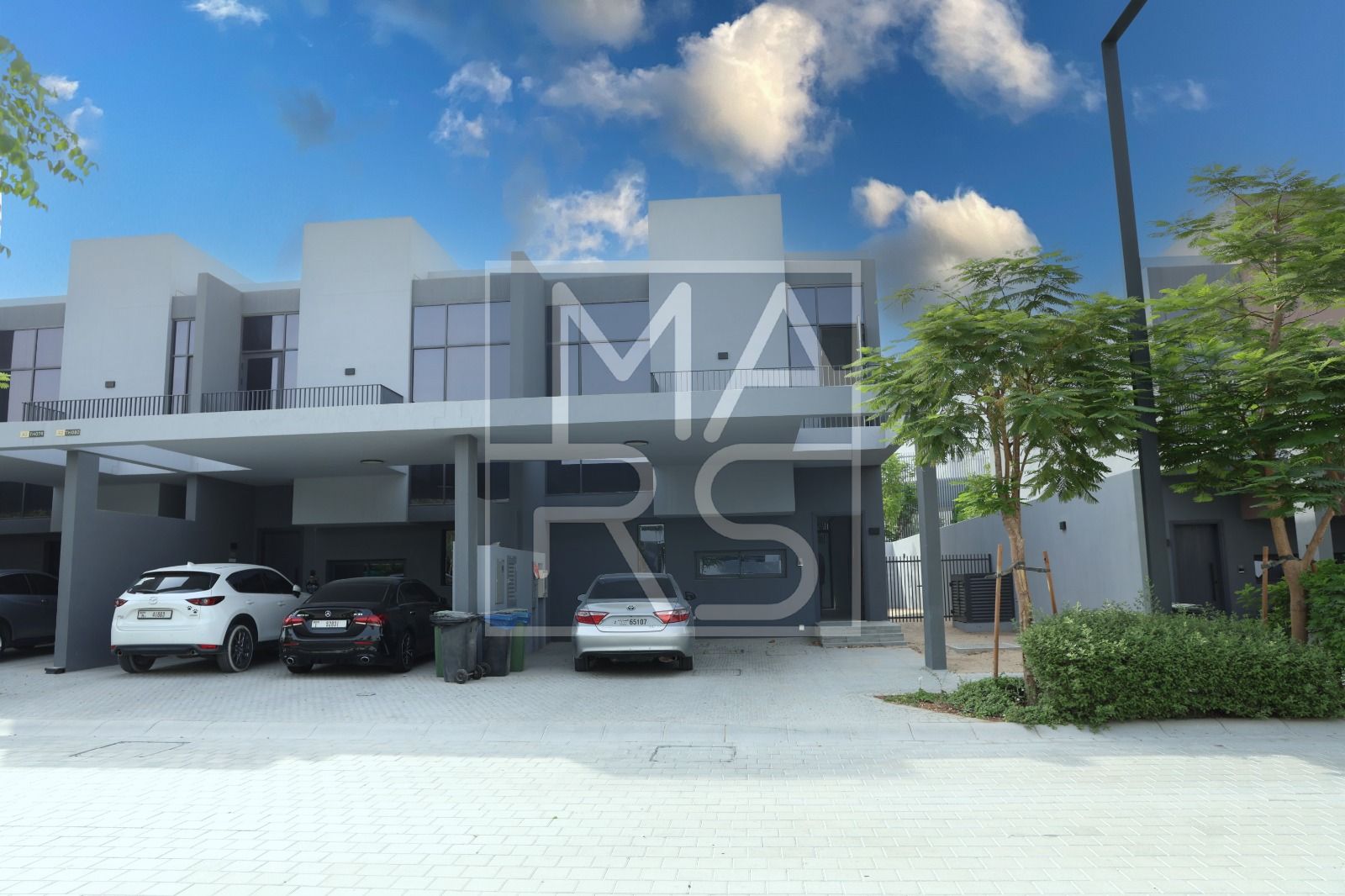 Elegant 3-Bedroom End-Unit Townhouse for Sale | 2.25M |