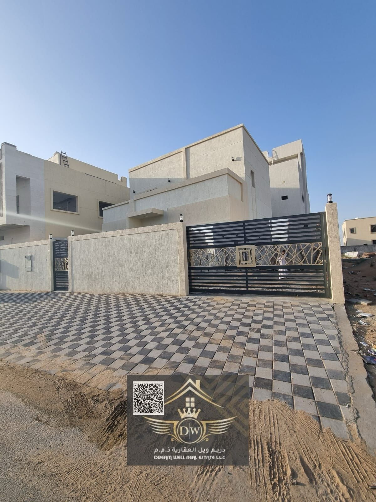Modern three bedrooms + Majlis + Maid room villa available for rent in reasonable price